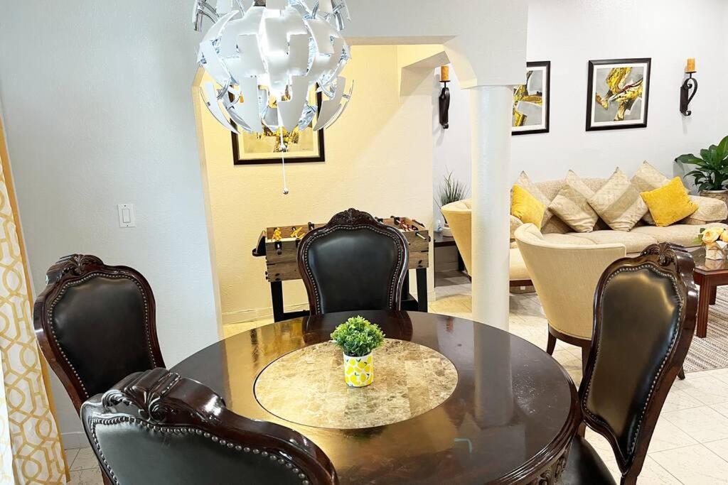Villa Amazing & Cozy Duplex Near Zoo Miami ! Exterior foto